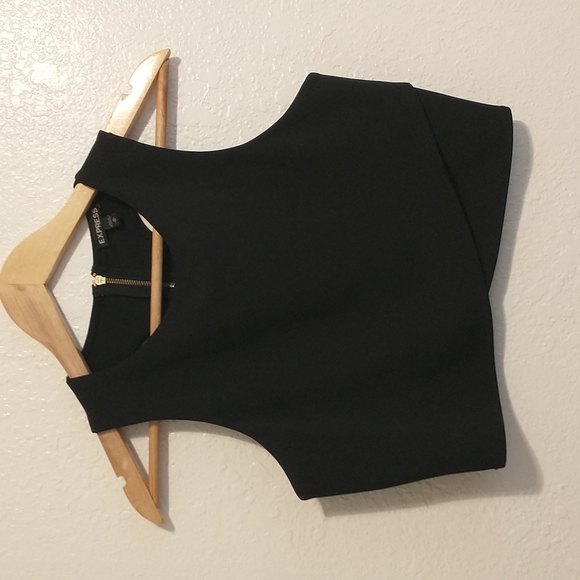 Express Tops - Express Sleeveless Cage Back Crop Size M Black 🖤